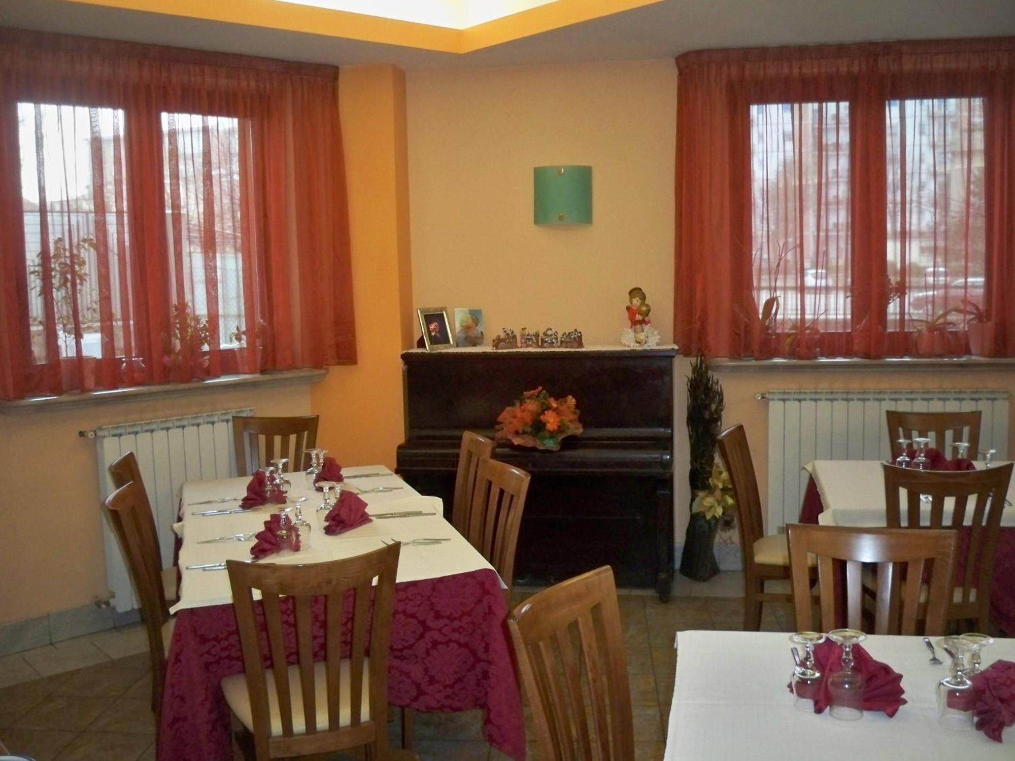 Albergo Corradetti Castel Di Sangro Buitenkant foto